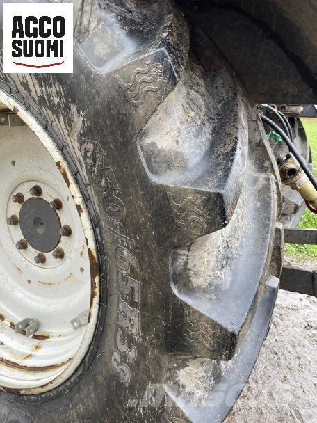 Valtra N163 VERSU トラクター