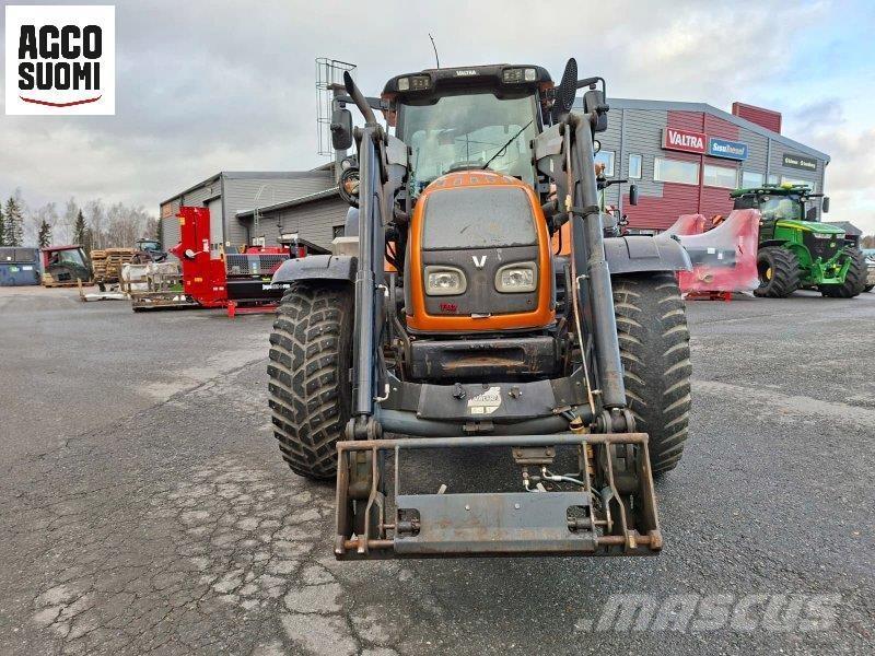 Valtra T162 DIRECT トラクター