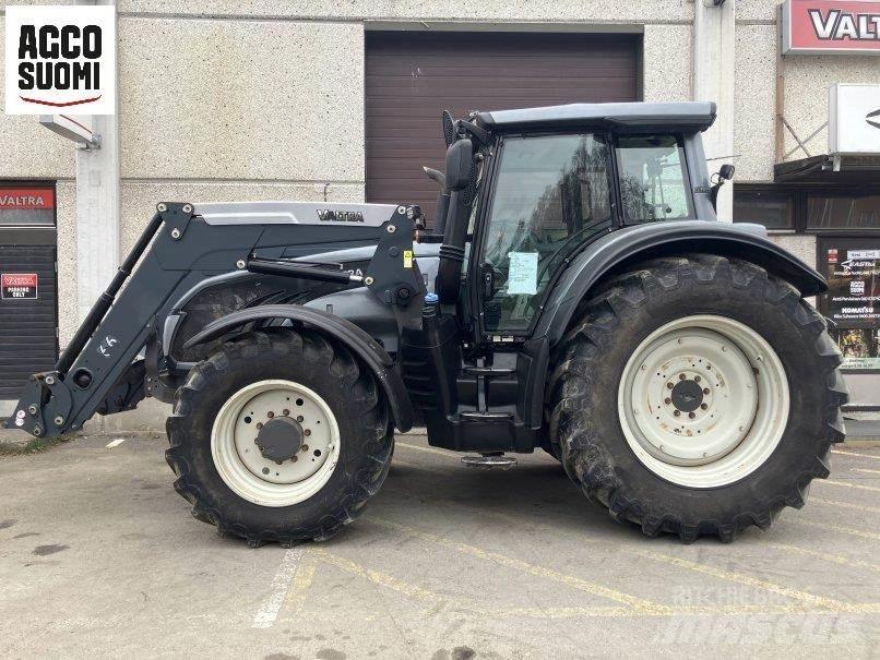 Valtra T163 DIRECT トラクター