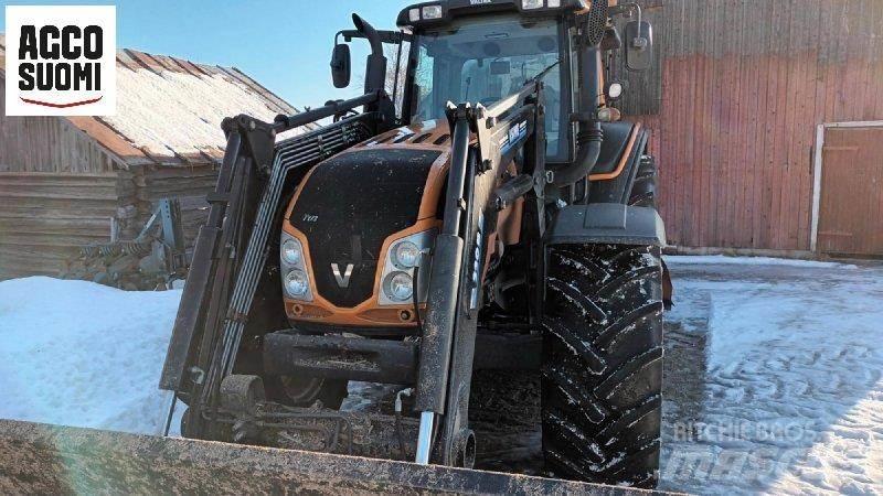 Valtra T173 H トラクター