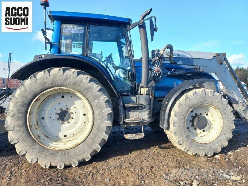 Valtra T173 HITECH トラクター