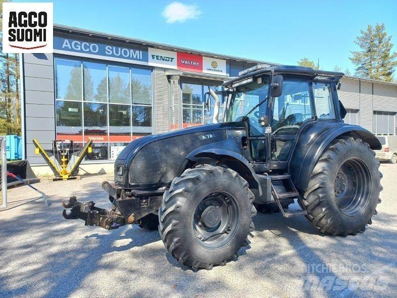 Valtra T190 トラクター