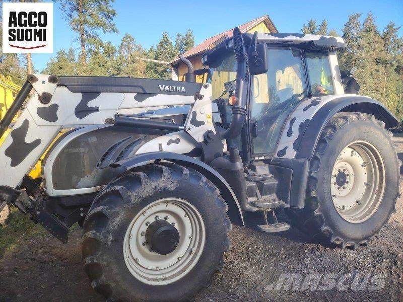 Valtra T202D トラクター
