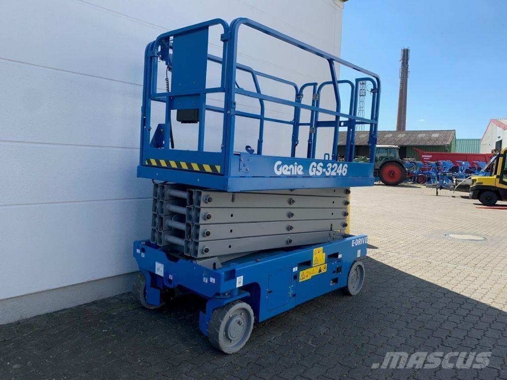 Genie GS-3246 シザースリフト