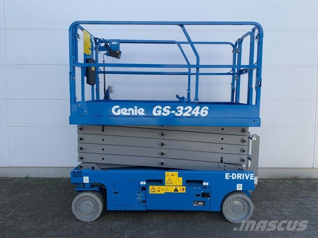 Genie GS-3246 シザースリフト