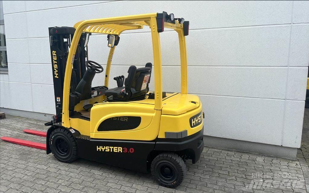 Hyster J 3.0 XN バッテリーフォークリフト