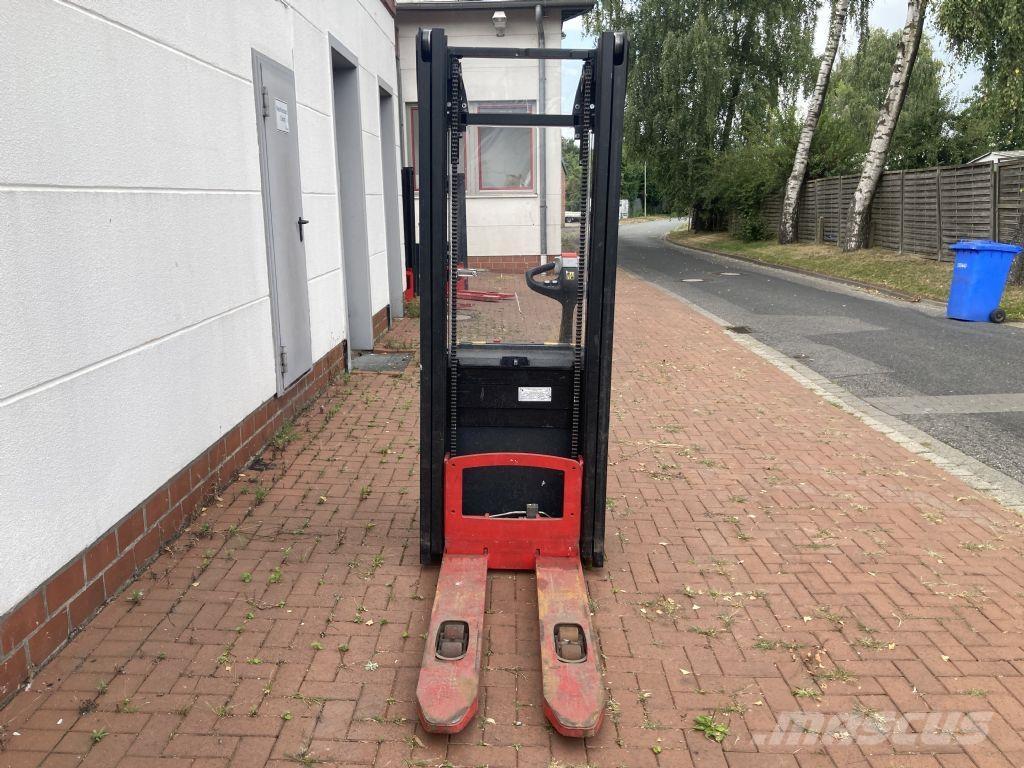 Hyster S 1.0 ウォーキンフォークリフト