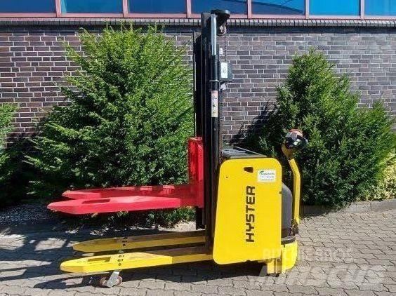 Hyster S 1.4 IL ウォーキンフォークリフト