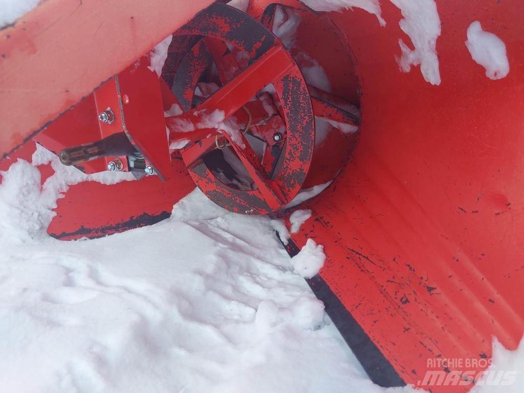 Esko 102 除雪機