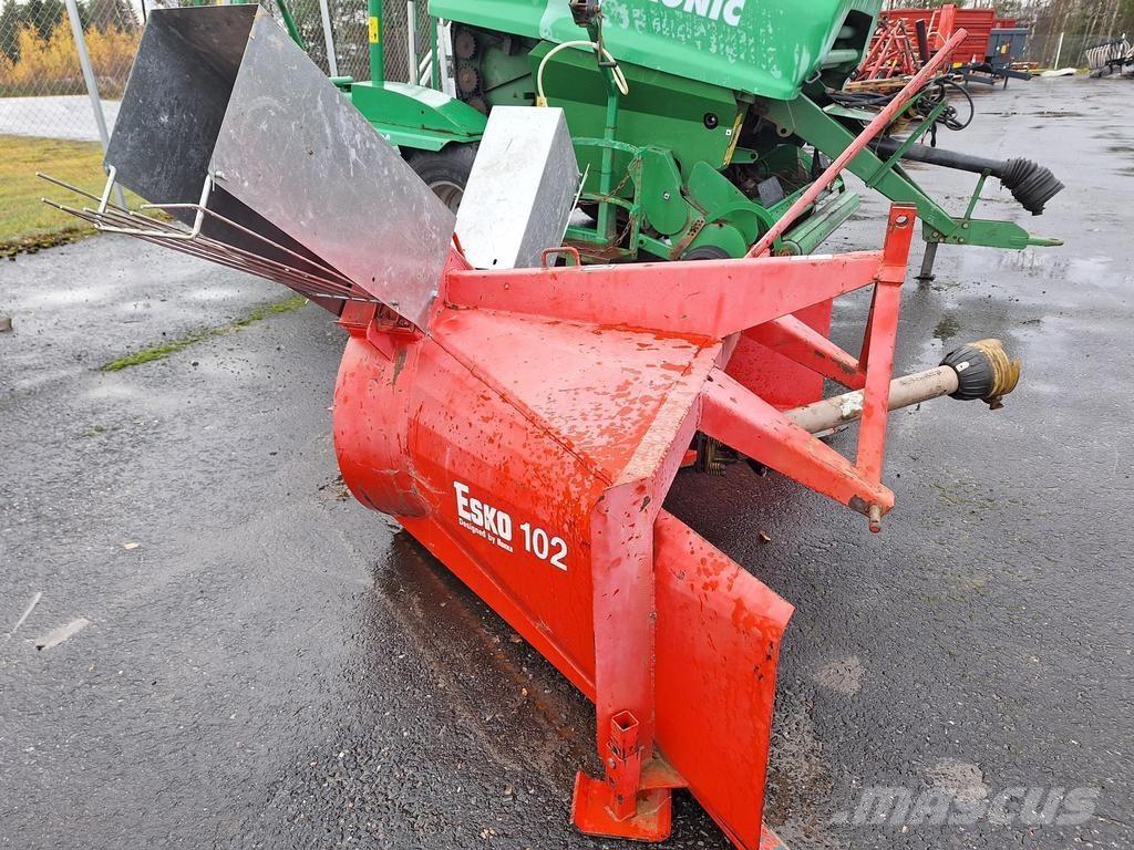 Esko 102 除雪機