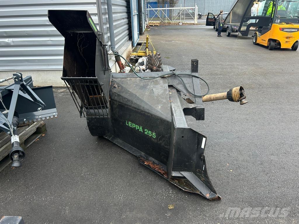 Leppä 255 除雪機