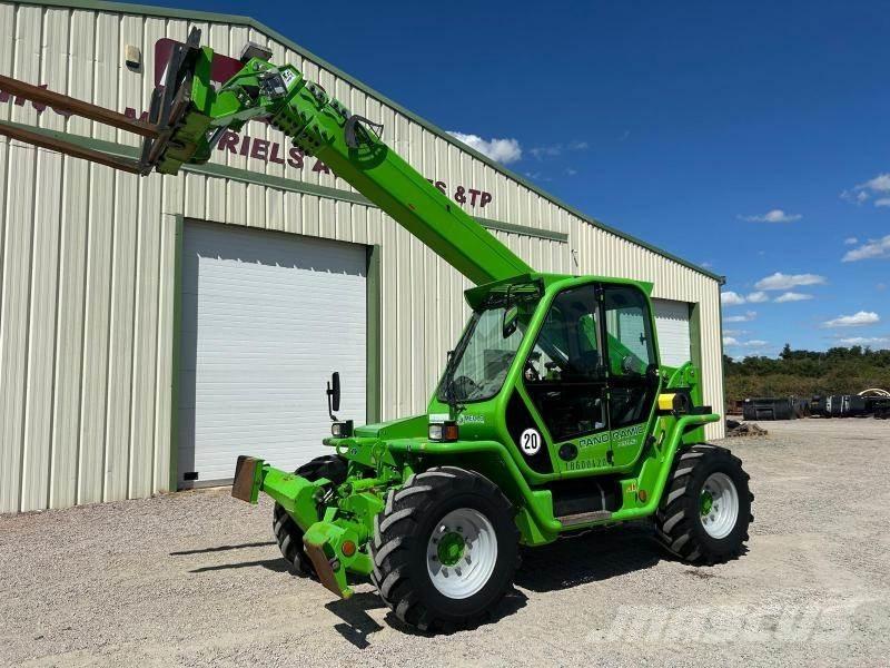 Merlo P38.13 テレスコーピックハンドラー
