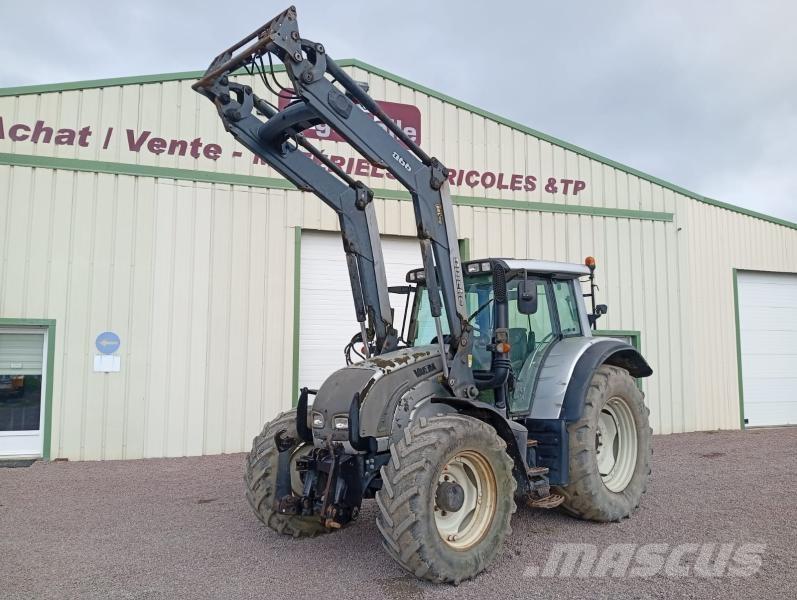 Valtra N122 トラクター