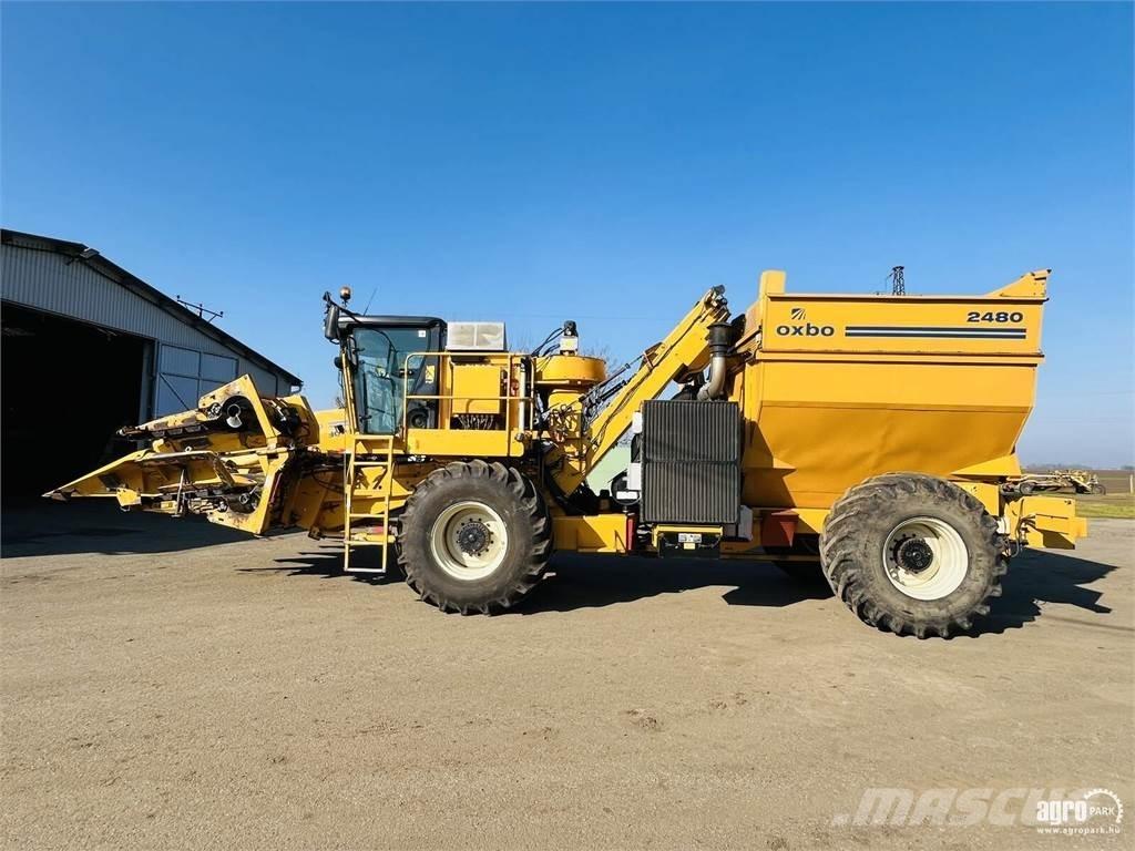 Oxbo 2480 コンバイン
