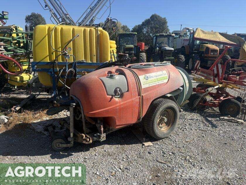  800 λίτρα トラクター