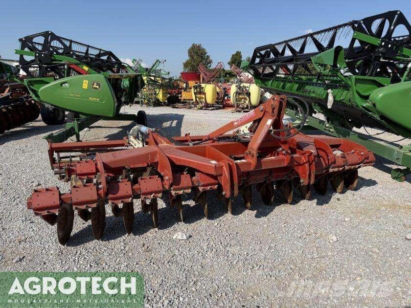  Foukas VIBPRO 400 トラクター