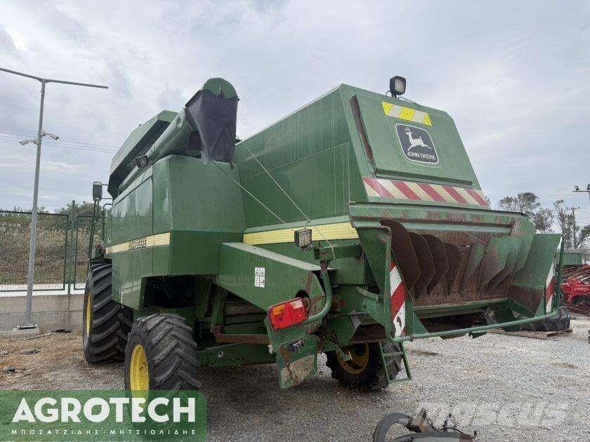 John Deere 2258 トラクター