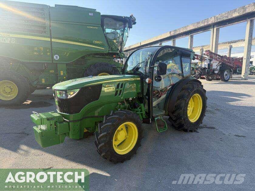 John Deere 5075 GL トラクター