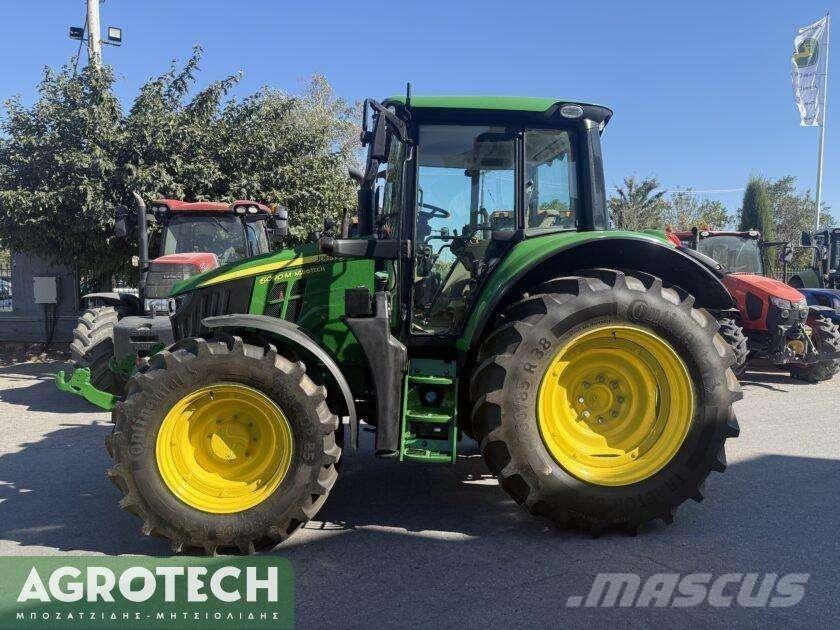 John Deere 6090M トラクター