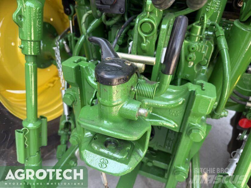 John Deere 6125R トラクター