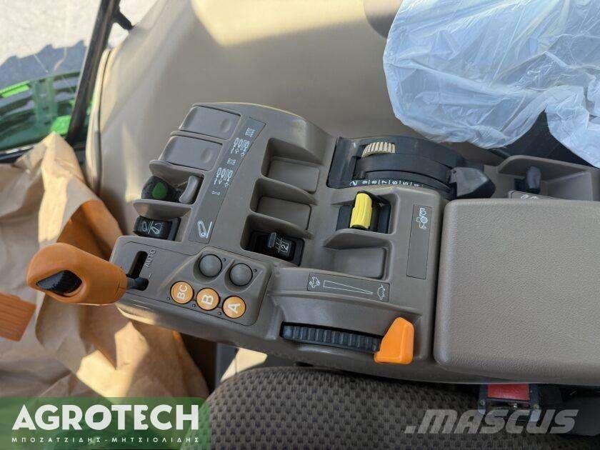 John Deere 6170R トラクター
