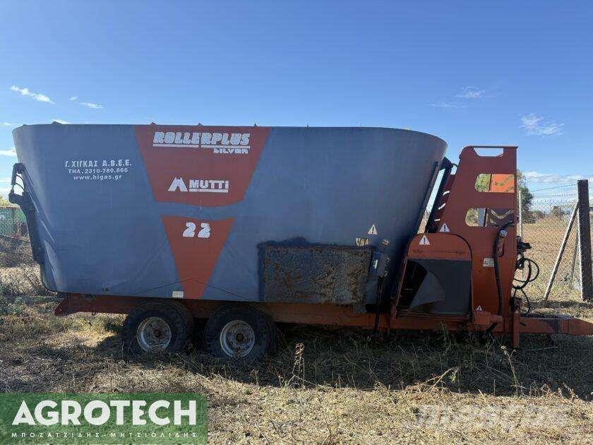  MC 22 トラクター