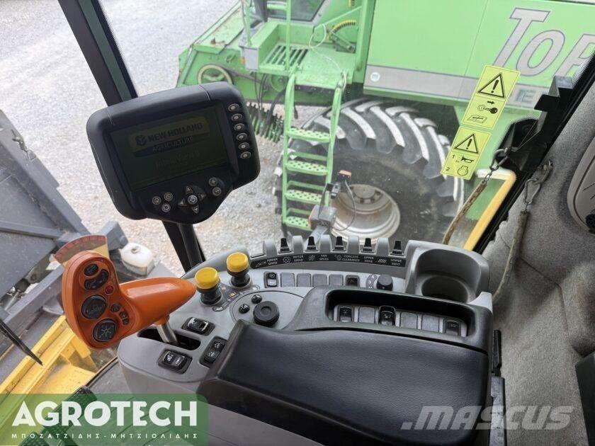 New Holland CX 8070 トラクター