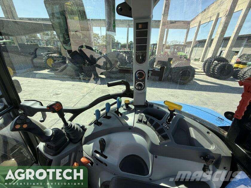 New Holland T5.85 トラクター