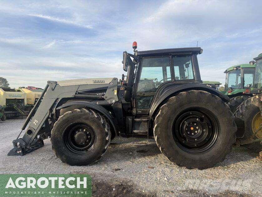 Valtra T 190 トラクター