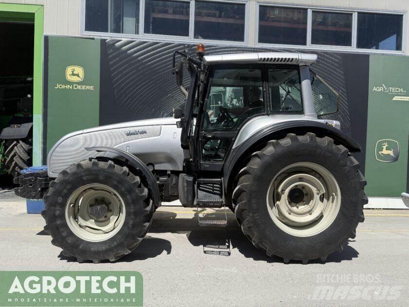 Valtra T120-4 トラクター
