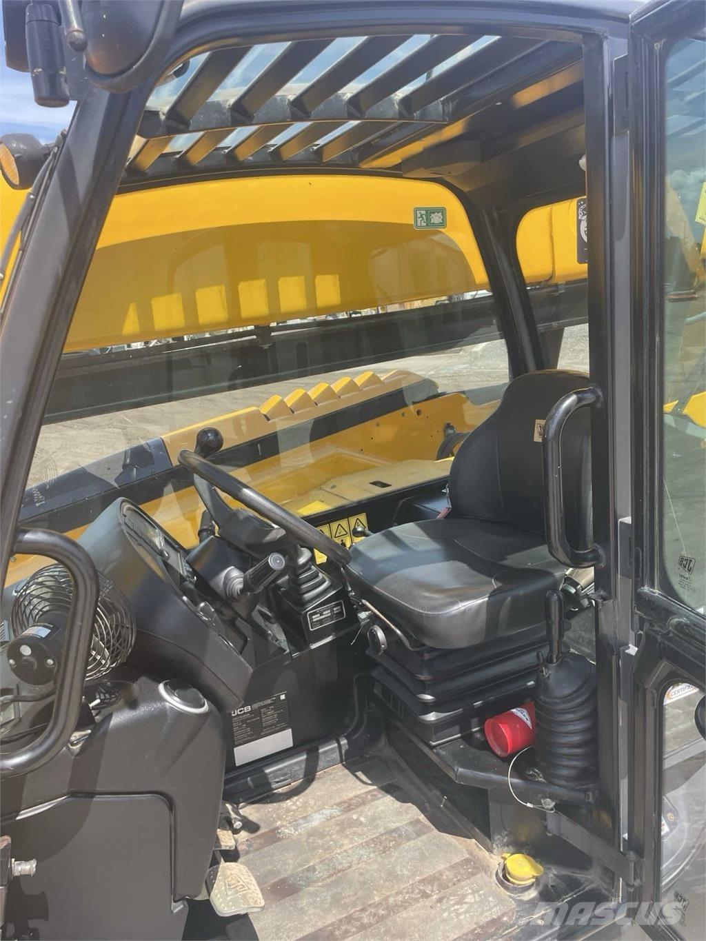 JCB 509-42 テレスコーピックハンドラー