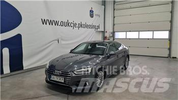 Audi A5 自動車