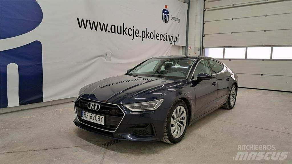 Audi A7 自動車
