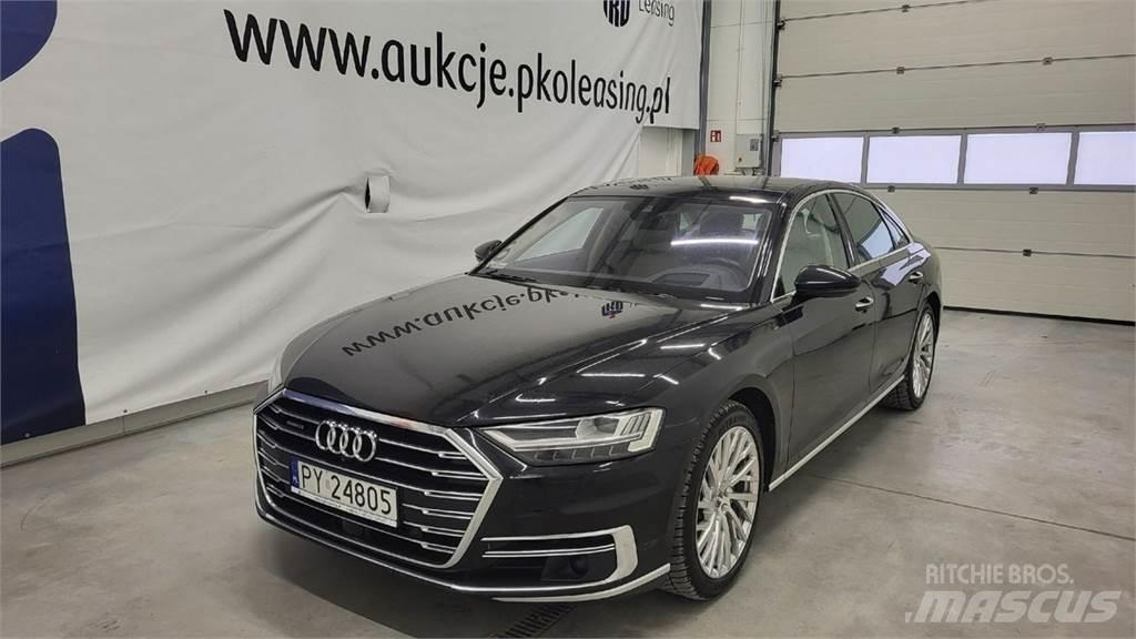 Audi A8 自動車