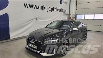Audi RS5 自動車