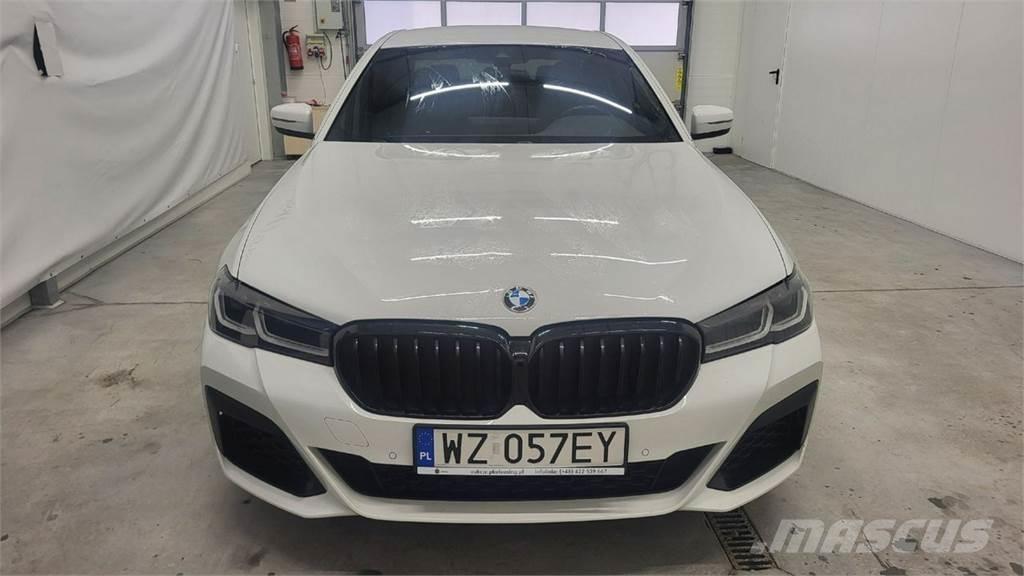 BMW 520 自動車