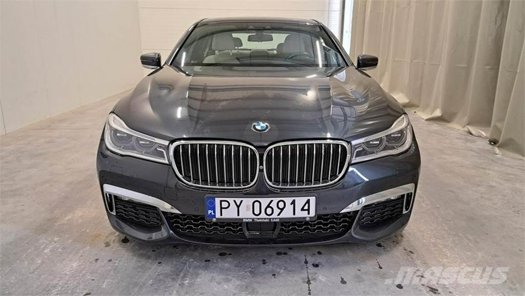 BMW 730 自動車