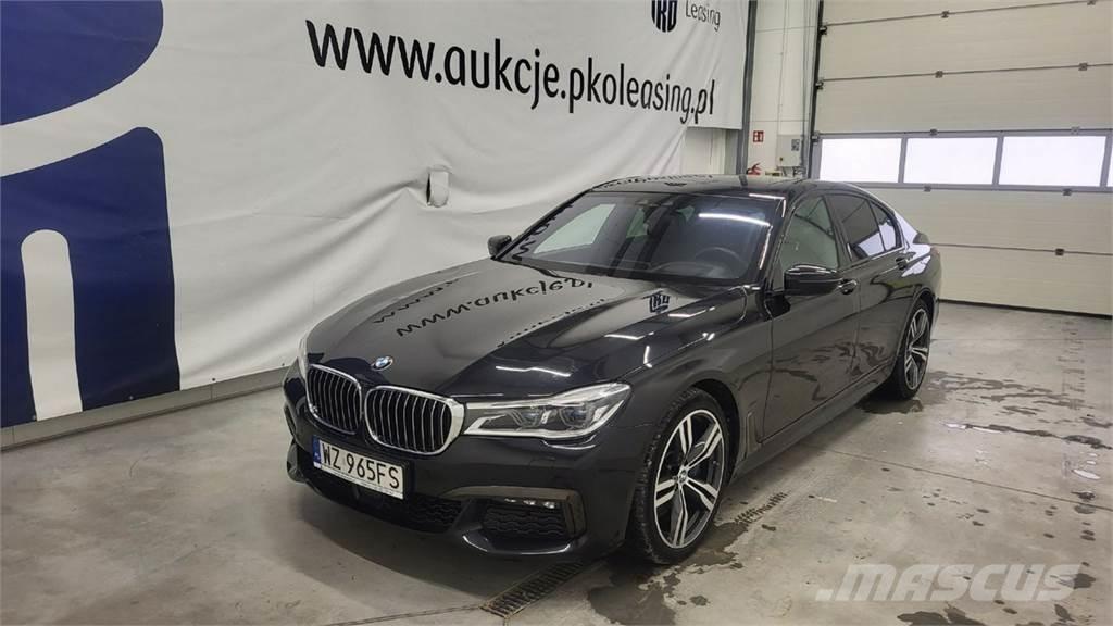 BMW 740 自動車
