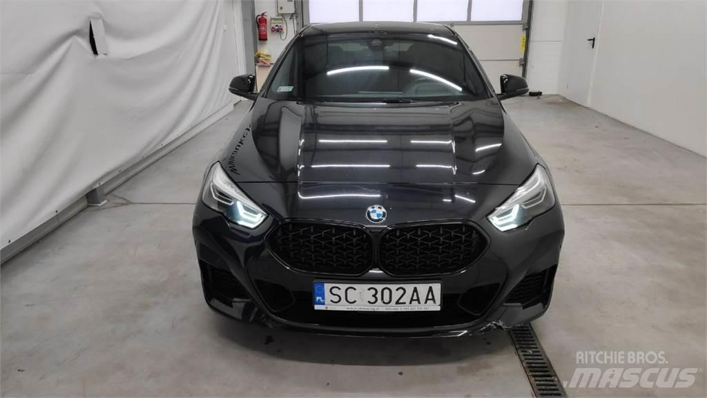 BMW M2 自動車