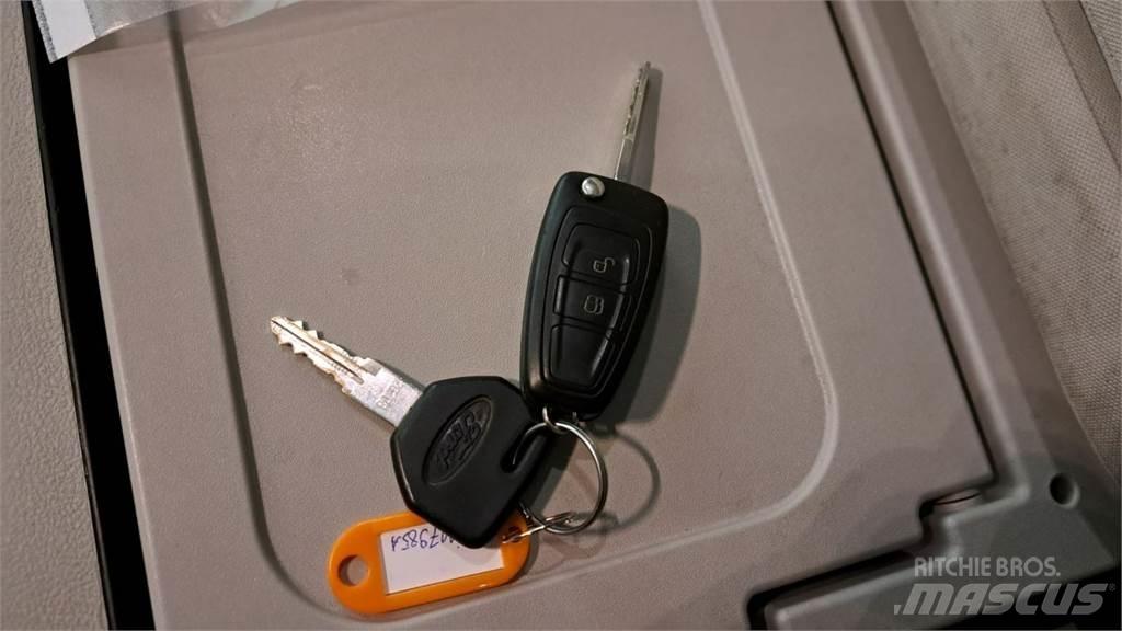 Ford F-max 中古トラクターヘッド | トレーラーヘッド