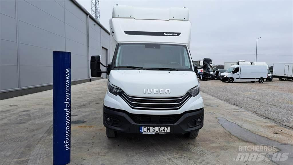 Iveco Daily パネルバン