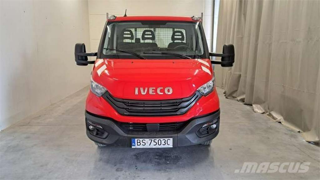 Iveco Daily パネルバン
