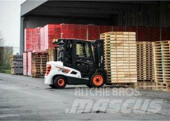 Bobcat D 30 S 9 ディーゼル・軽油