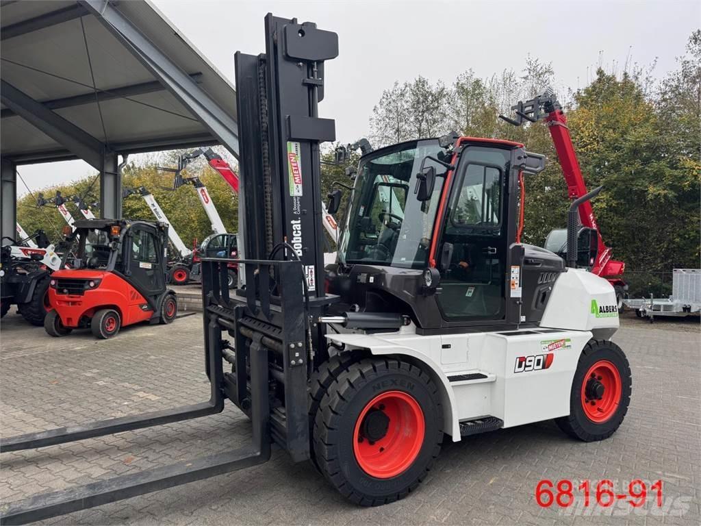 Bobcat D 90 S-9 ディーゼル・軽油