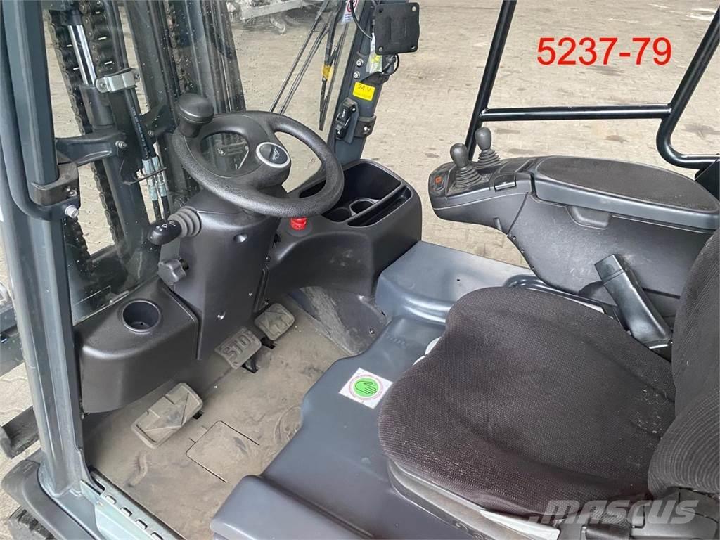 Linde E 18 L 02 EVO バッテリーフォークリフト