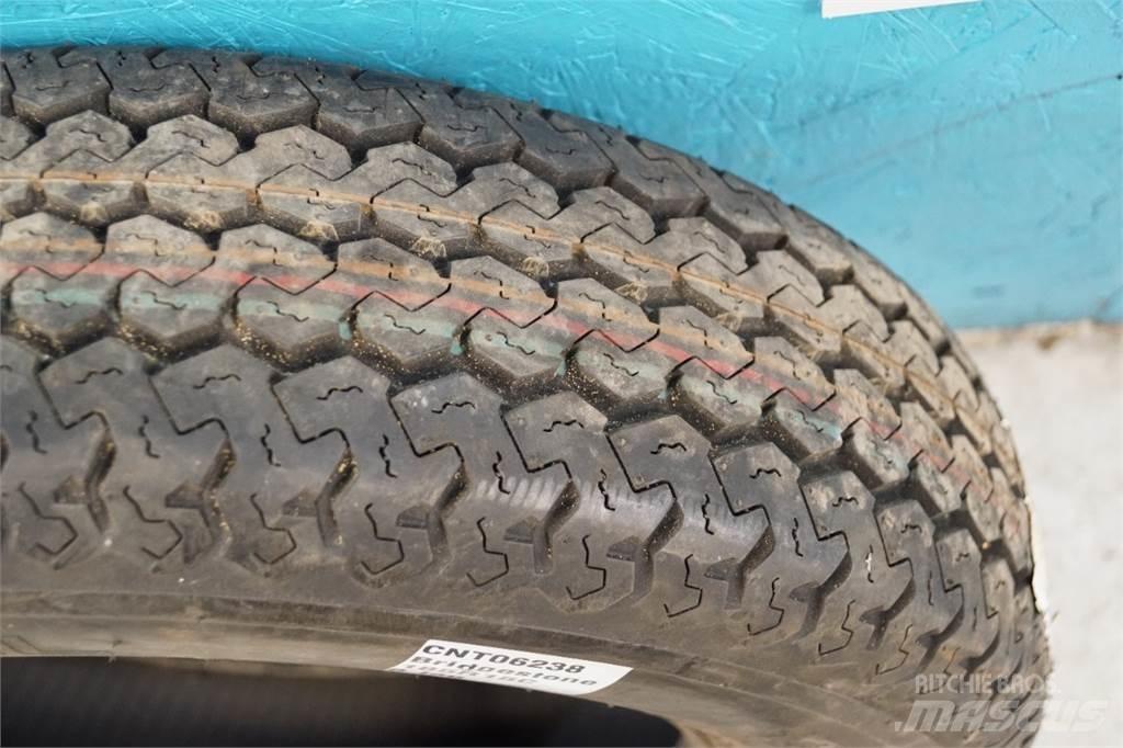  15 185R15C タイヤ、ホイル、リム
