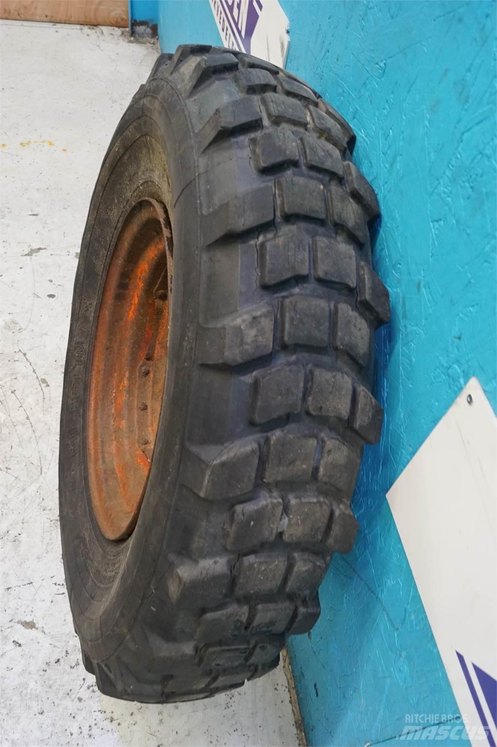  16 7.50R16 タイヤ、ホイル、リム