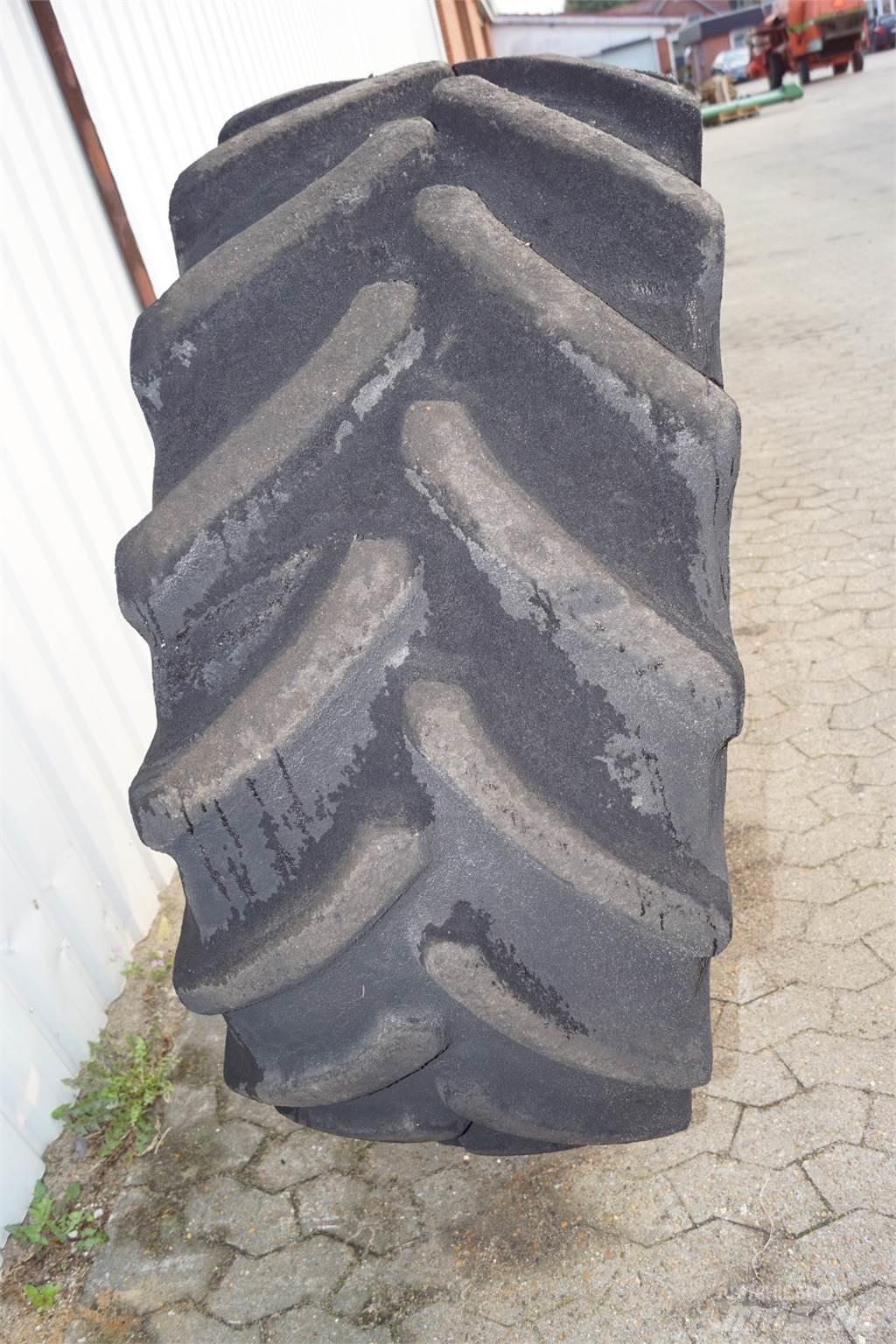  30 540/65R30 タイヤ、ホイル、リム