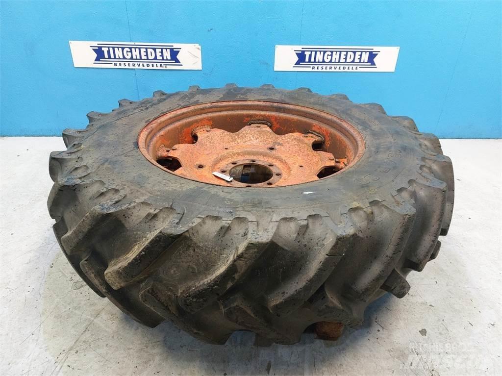 38 18.4 R38 タイヤ、ホイル、リム