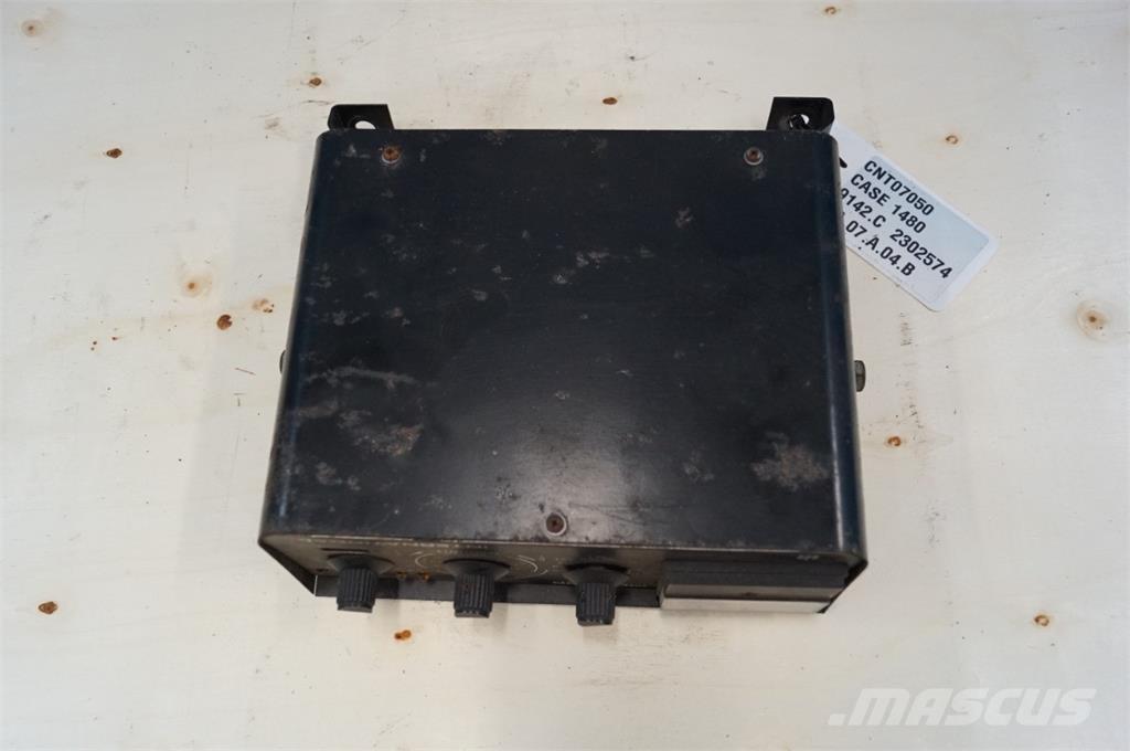 CASE 1480 電子機器